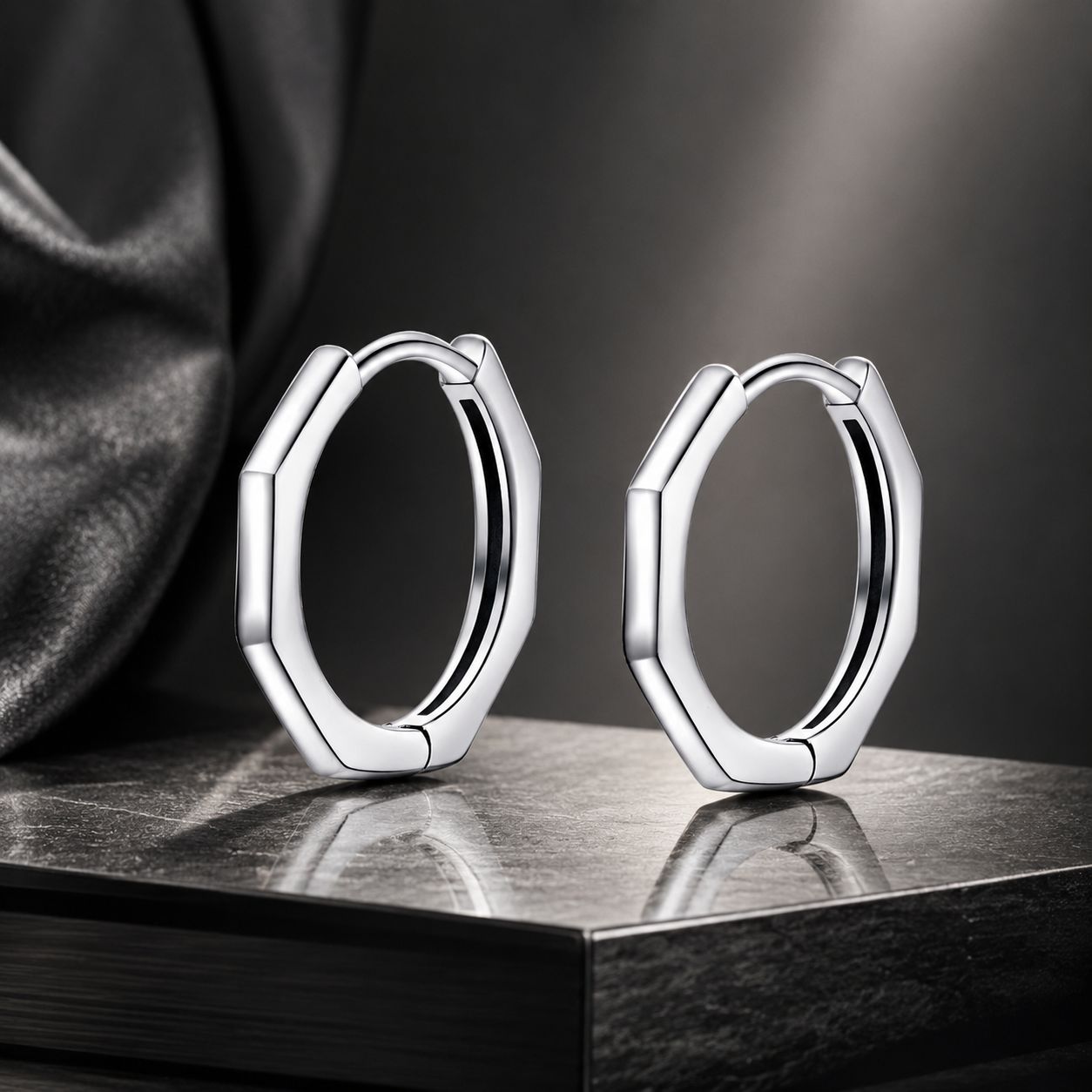 925 Sterling Silver Earrings 1.6*1.5 Size for Unisex