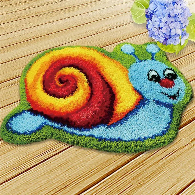 New Decorative Flower Carpet Crocheting Kit DIY Cushion Carpet Flower Latch Hook Rug Kit Needlework Crocheting Embroidery