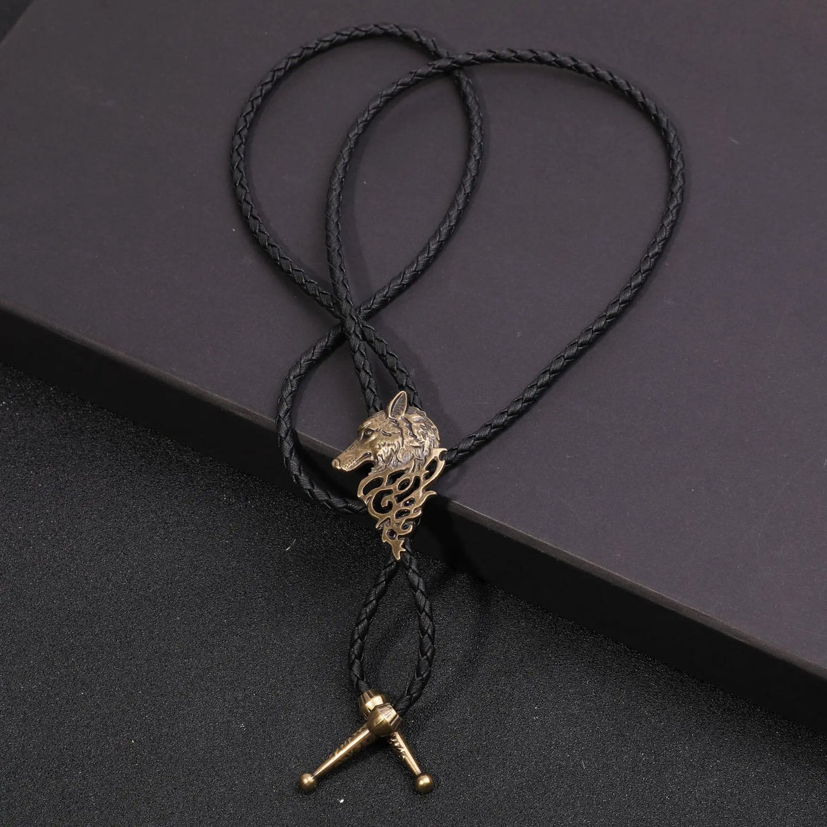 Raven Wolf Head Alloy Bolo Tie Gothic Western Style Necklace for Men Halloween Costume & Cowboy Party Accessories Unique Gifts
