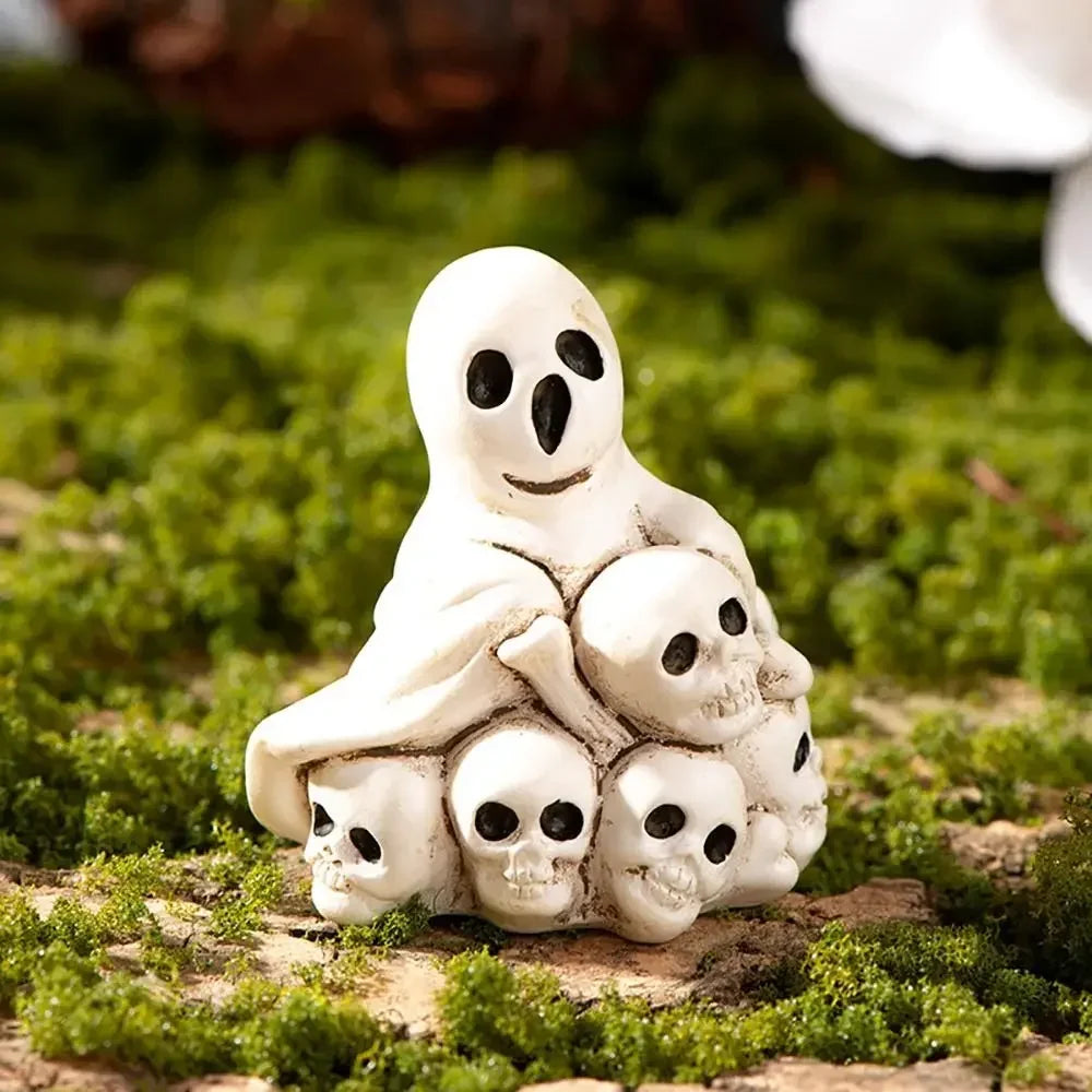 Mini Halloween Miniature Figurine Spider Bat Candle Skull Cartoon Scary Rabbit Statue Halloween Pranky Prop Desktop Knick-knack