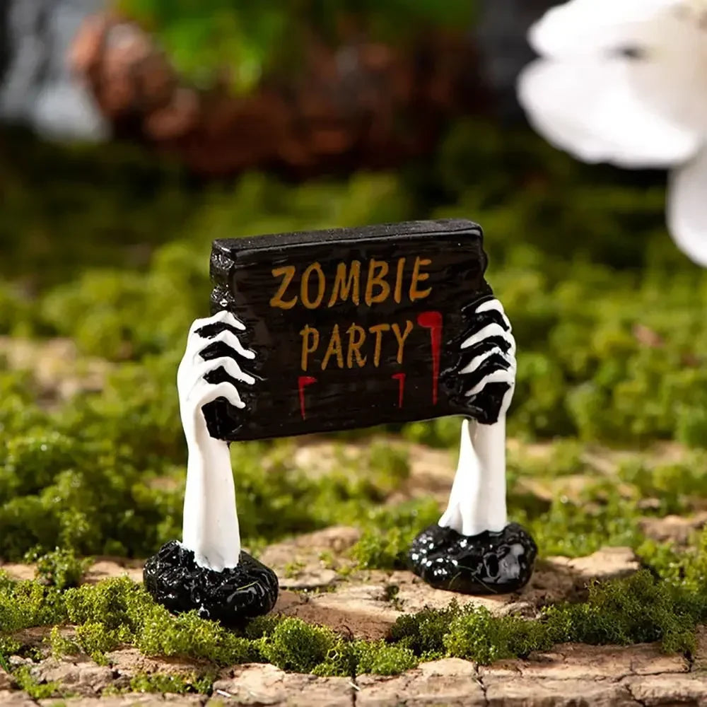 Mini Halloween Miniature Figurine Spider Bat Candle Skull Cartoon Scary Rabbit Statue Halloween Pranky Prop Desktop Knick-knack