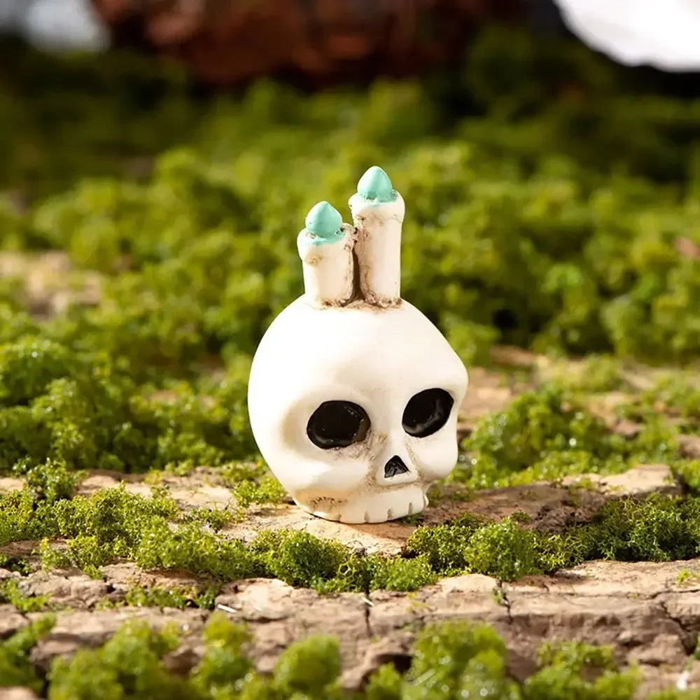 Mini Halloween Miniature Figurine Spider Bat Candle Skull Cartoon Scary Rabbit Statue Halloween Pranky Prop Desktop Knick-knack