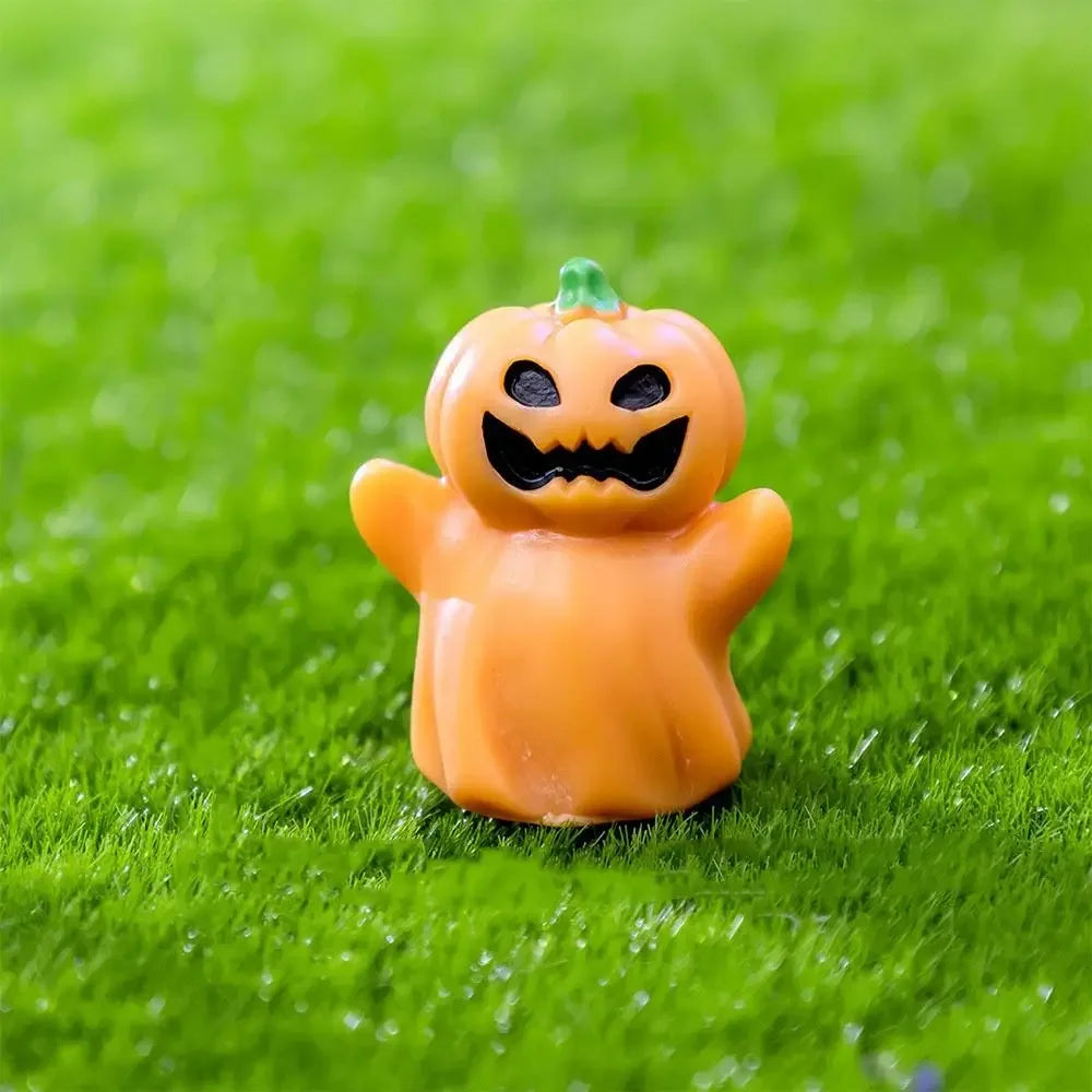 Mini Halloween Miniature Figurine Spider Bat Candle Skull Cartoon Scary Rabbit Statue Halloween Pranky Prop Desktop Knick-knack