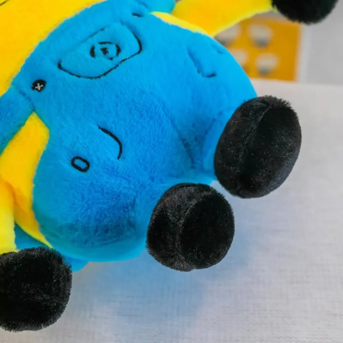 Kawaii Minions Plush Toys – 30-40cm Soft Dolls for Birthday Gift