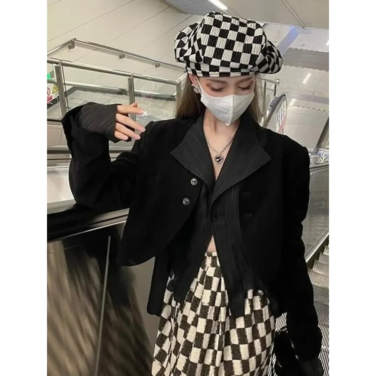 Black Pleated Gothic Harajuku Blouse – Button-Up Long Sleeve