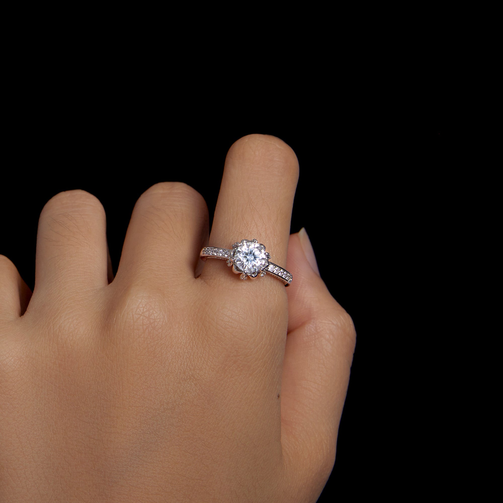 925 Sterling Silver Moissanite Ring 1ct Size 6