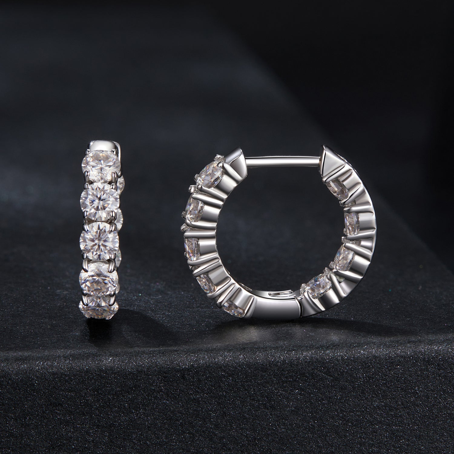 925 Sterling Silver Moissanite Earrings 0.1 Carat White Gold Plated 1.5x0.3cm Women