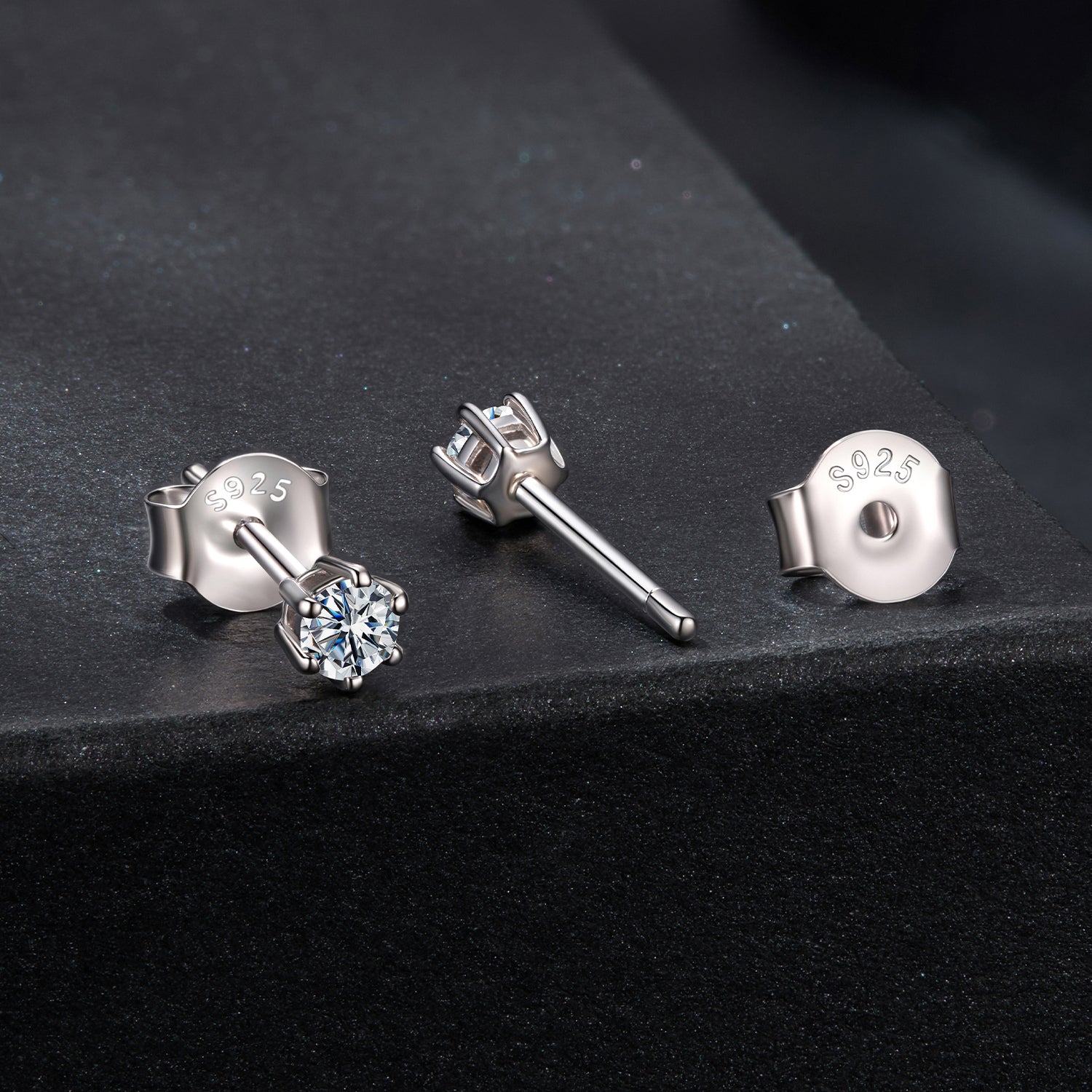 925 Sterling Silver 0.65 Carat Moissanite Earrings for Women