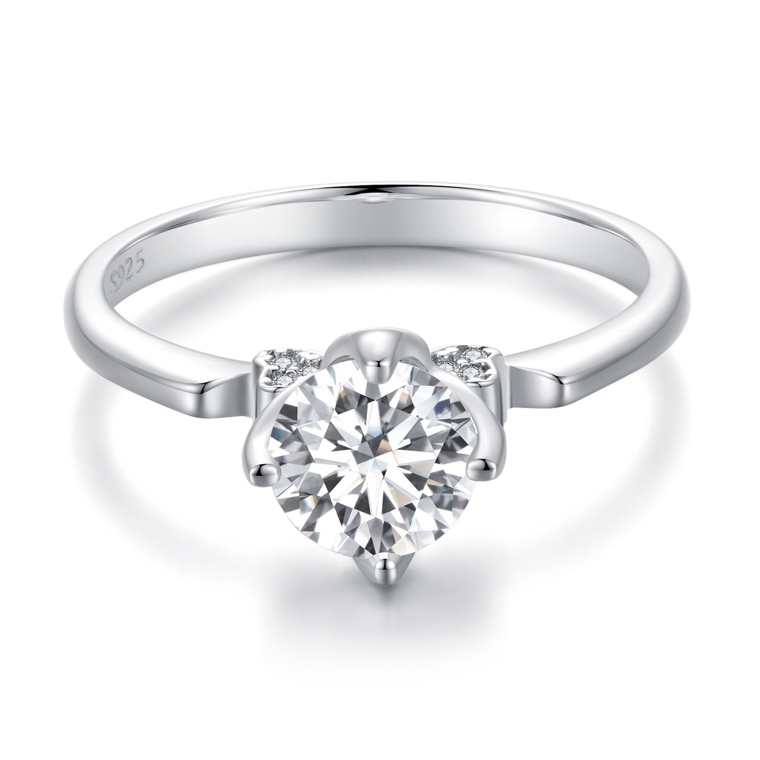 925 Sterling Silver 1.0 Carat Moissanite Ring in Size 8