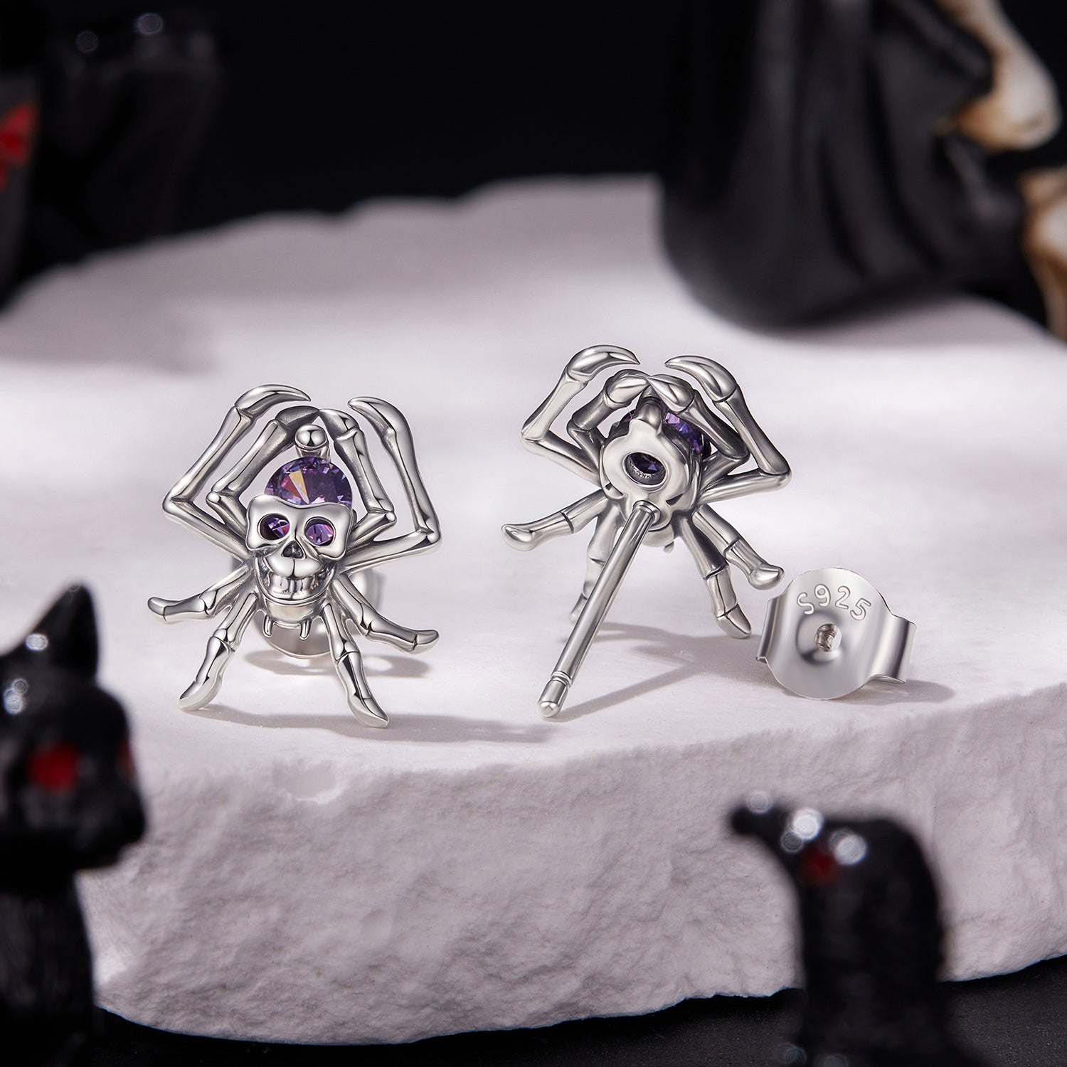 925 Sterling Silver Earrings with Pavé Setting CZ, 1.1 x 1.0 cm, Oxidized Finish for Women