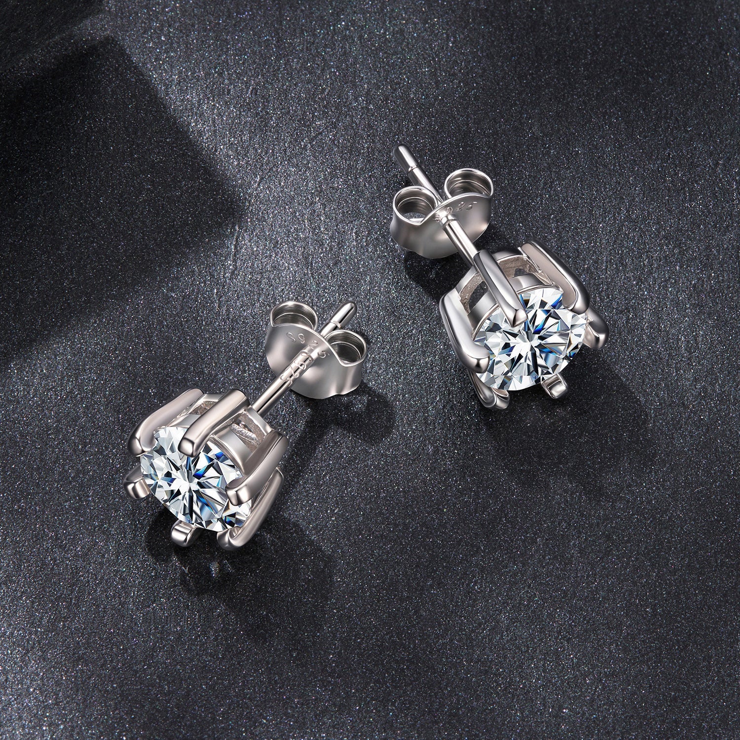 925 Sterling Silver 0.65 Carat Moissanite Earrings for Women