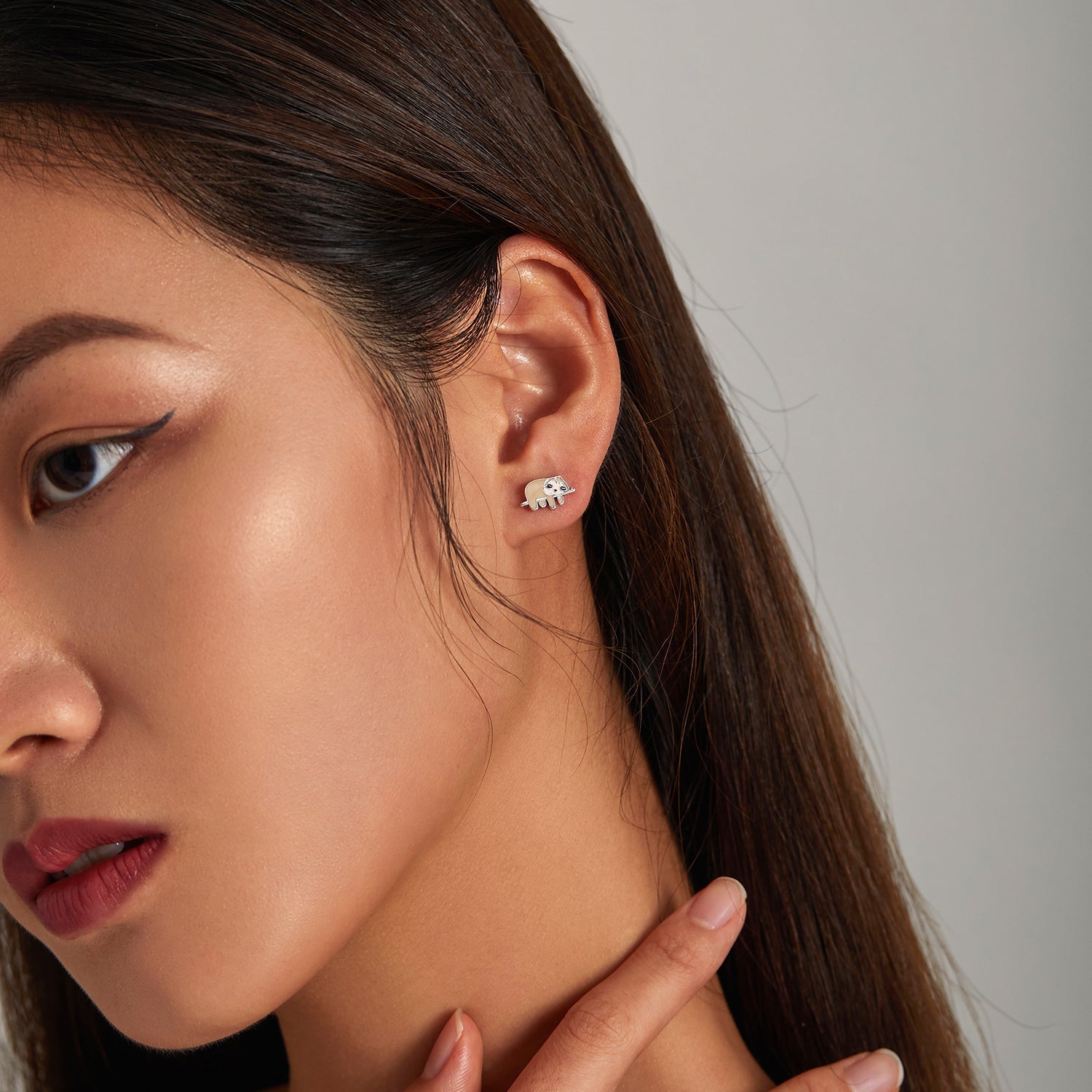 925 Sterling Silver Enamel Oxidized Earrings for Women, 0.7*1.2cm