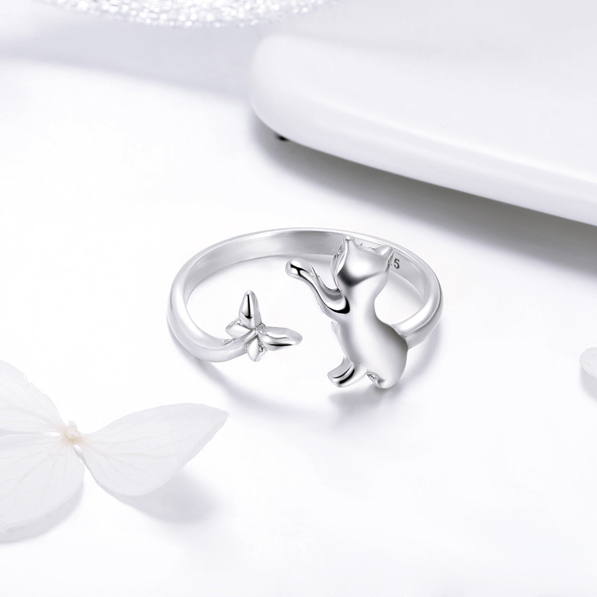 925 Sterling Silver Ring with 0.2cm Width and 1.2cm Claw Height