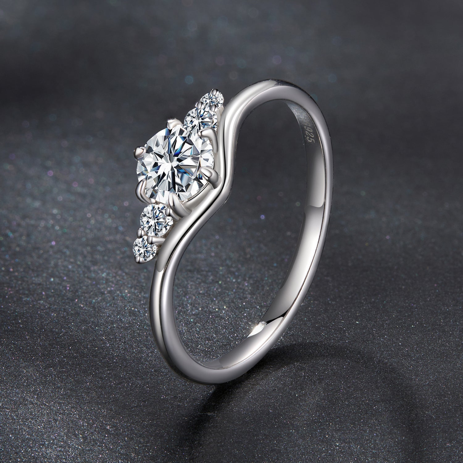 925 Sterling Silver Moissanite 0.15ct Ring Size 7 for Women