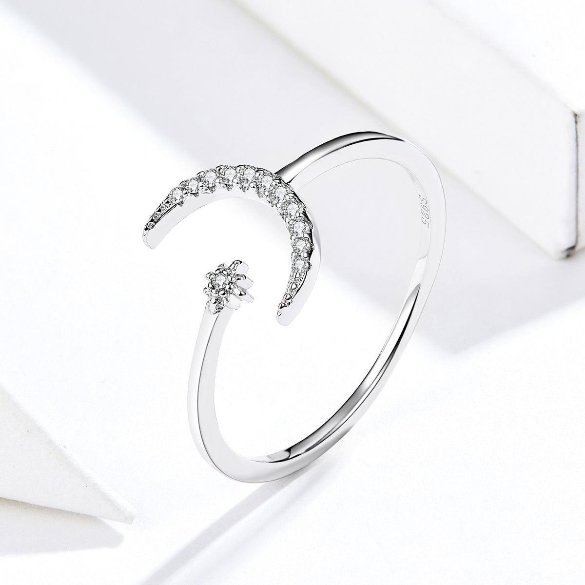 925 Sterling Silver Ring with Pavé Setting CZ