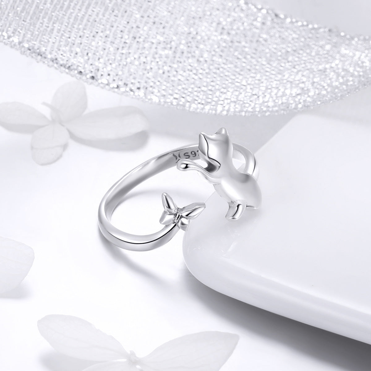 925 Sterling Silver Ring with 0.2cm Width and 1.2cm Claw Height