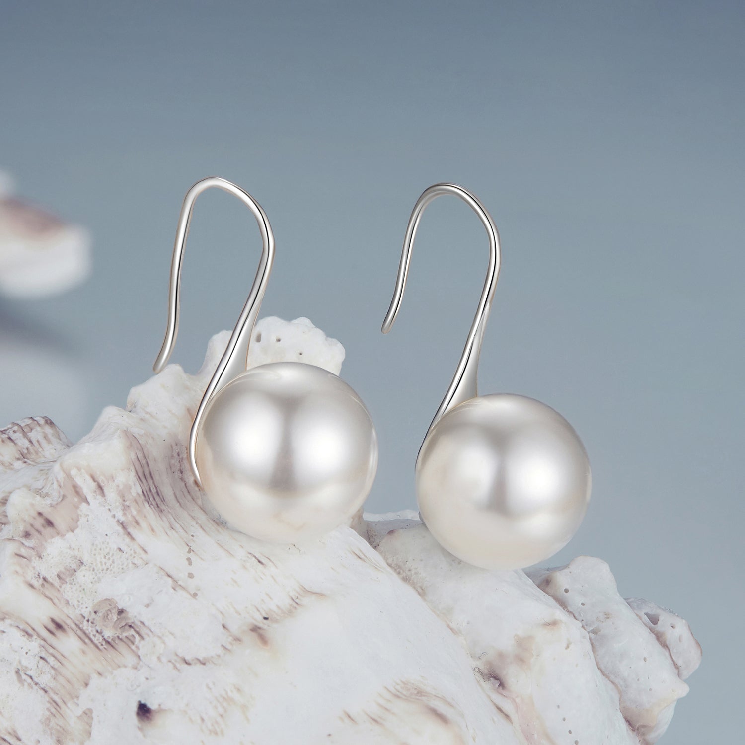 925 Sterling Silver Earrings with Quality Shell Pearl