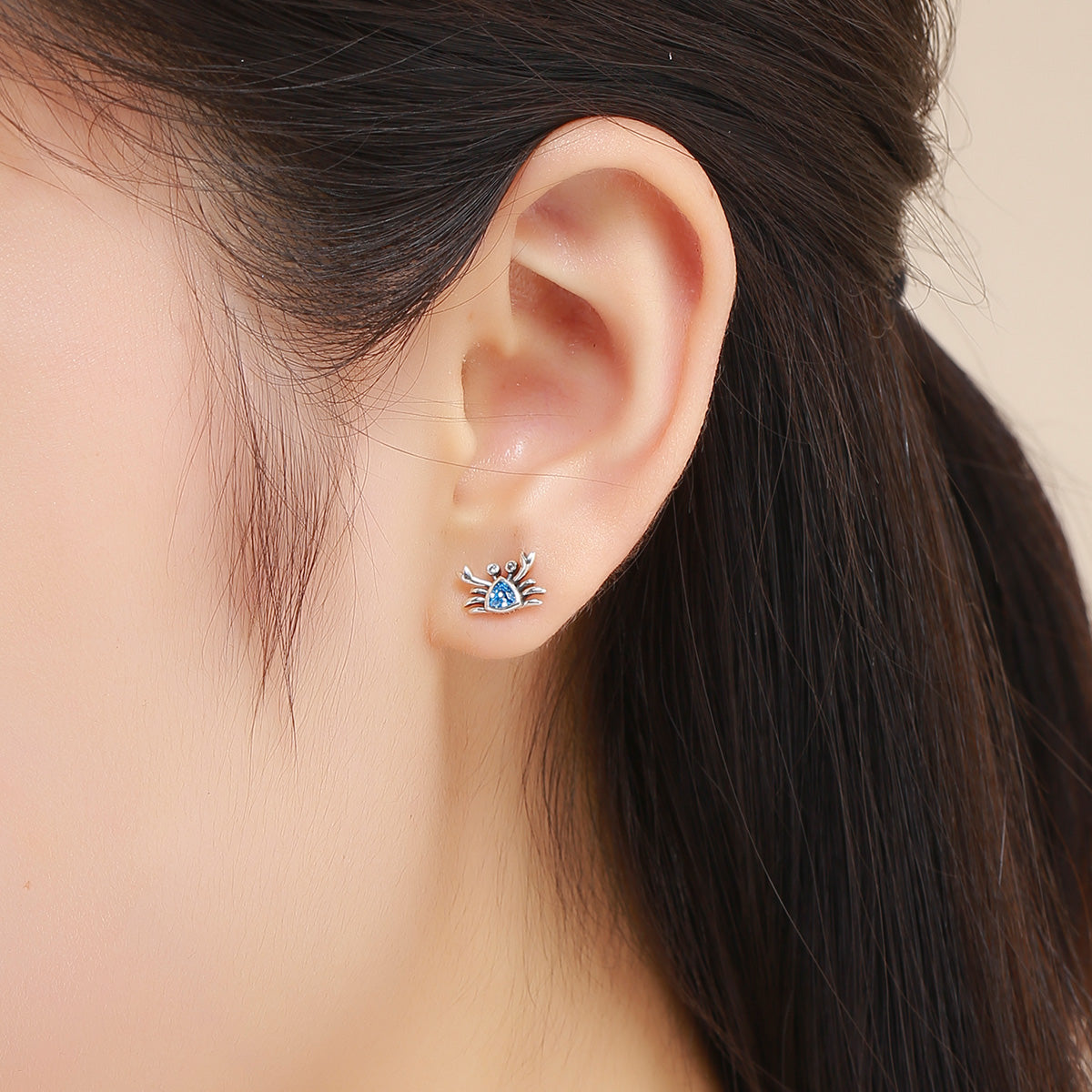 925 Sterling Silver Oxidized CZ Earrings 0.7cm x 1cm for Women