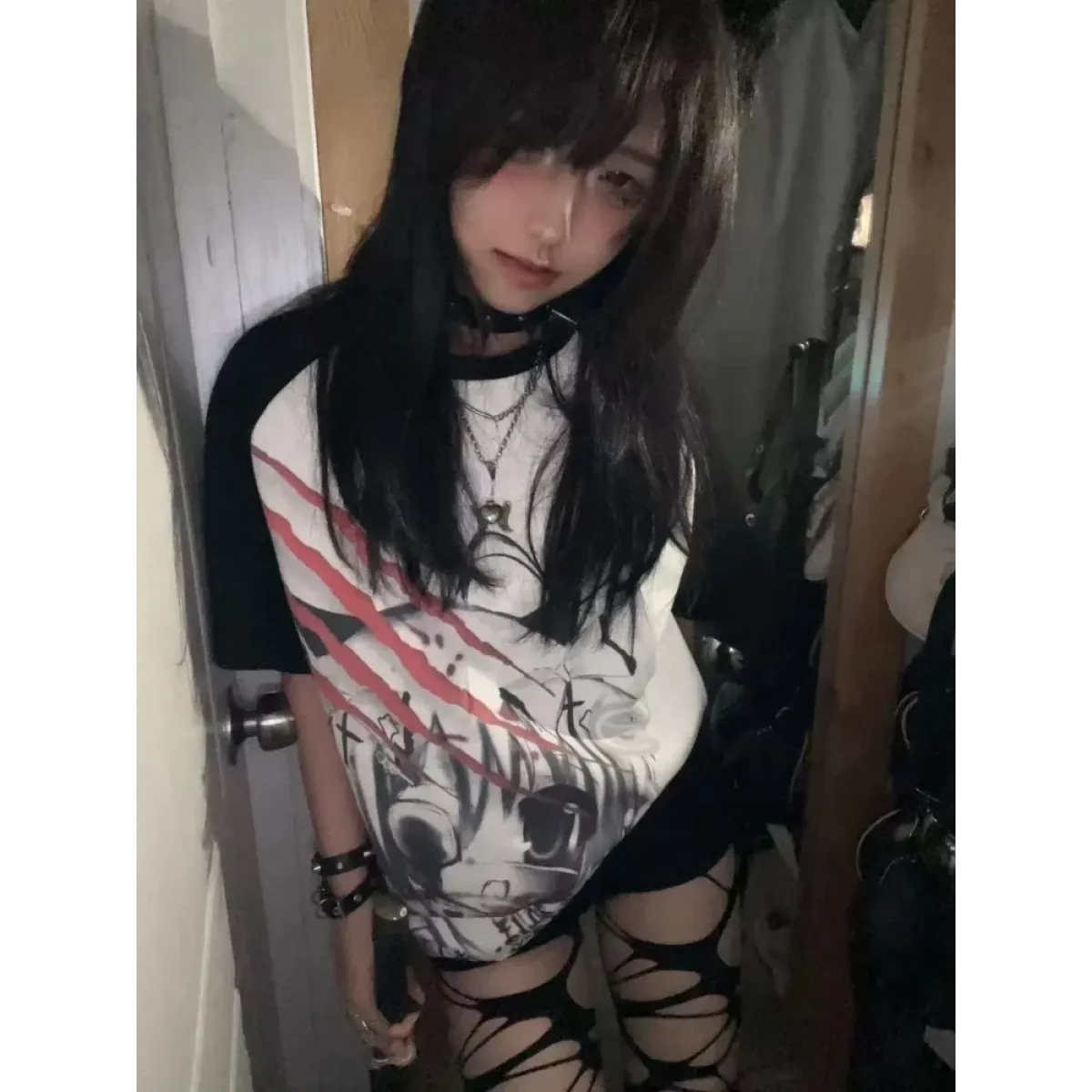 Black & White Gothic Anime T-Shirt – Harajuku Y2K Graphic Top