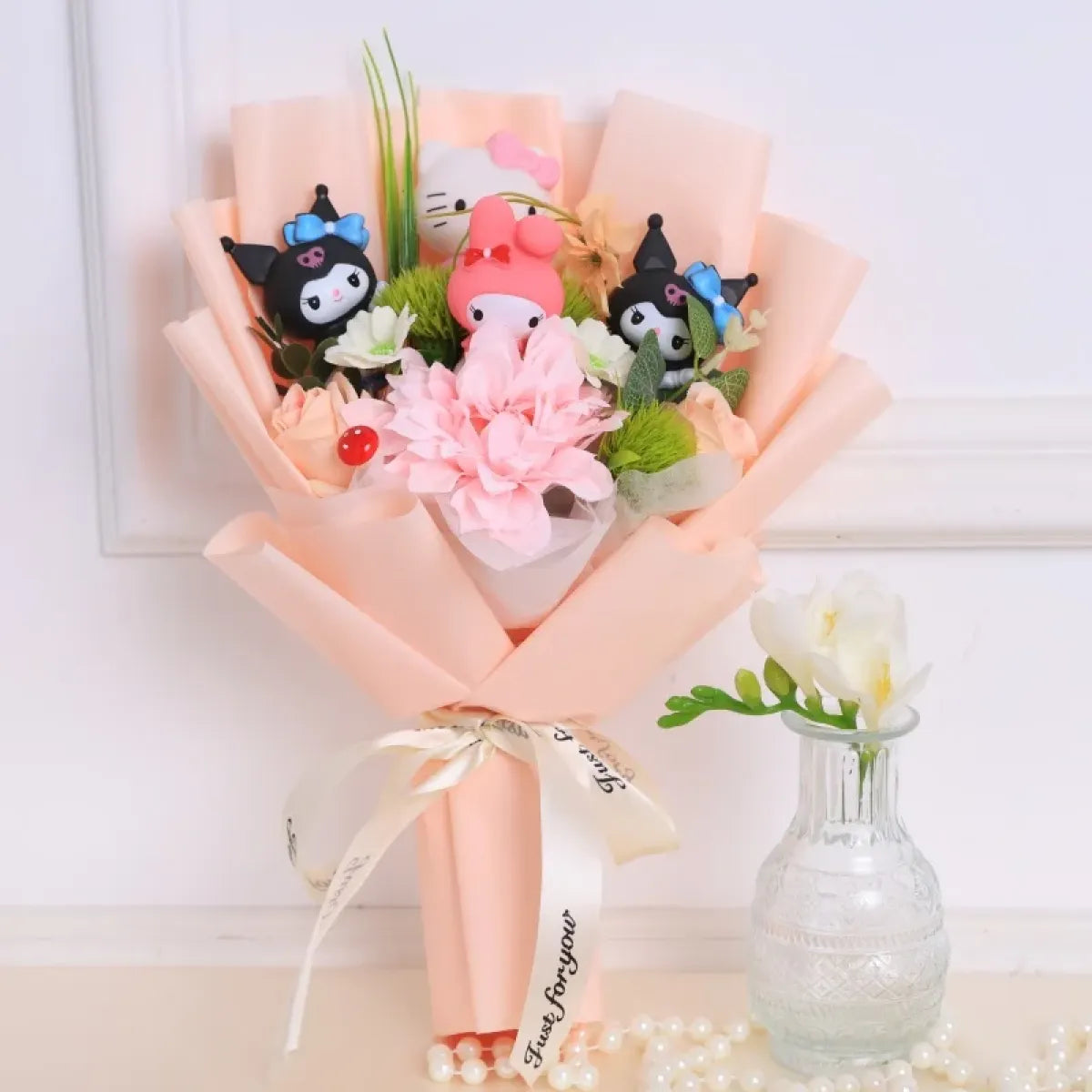 Kawaii Sanrio Plush Toy Bouquet – Hello Kitty & Kuromi Gift Set