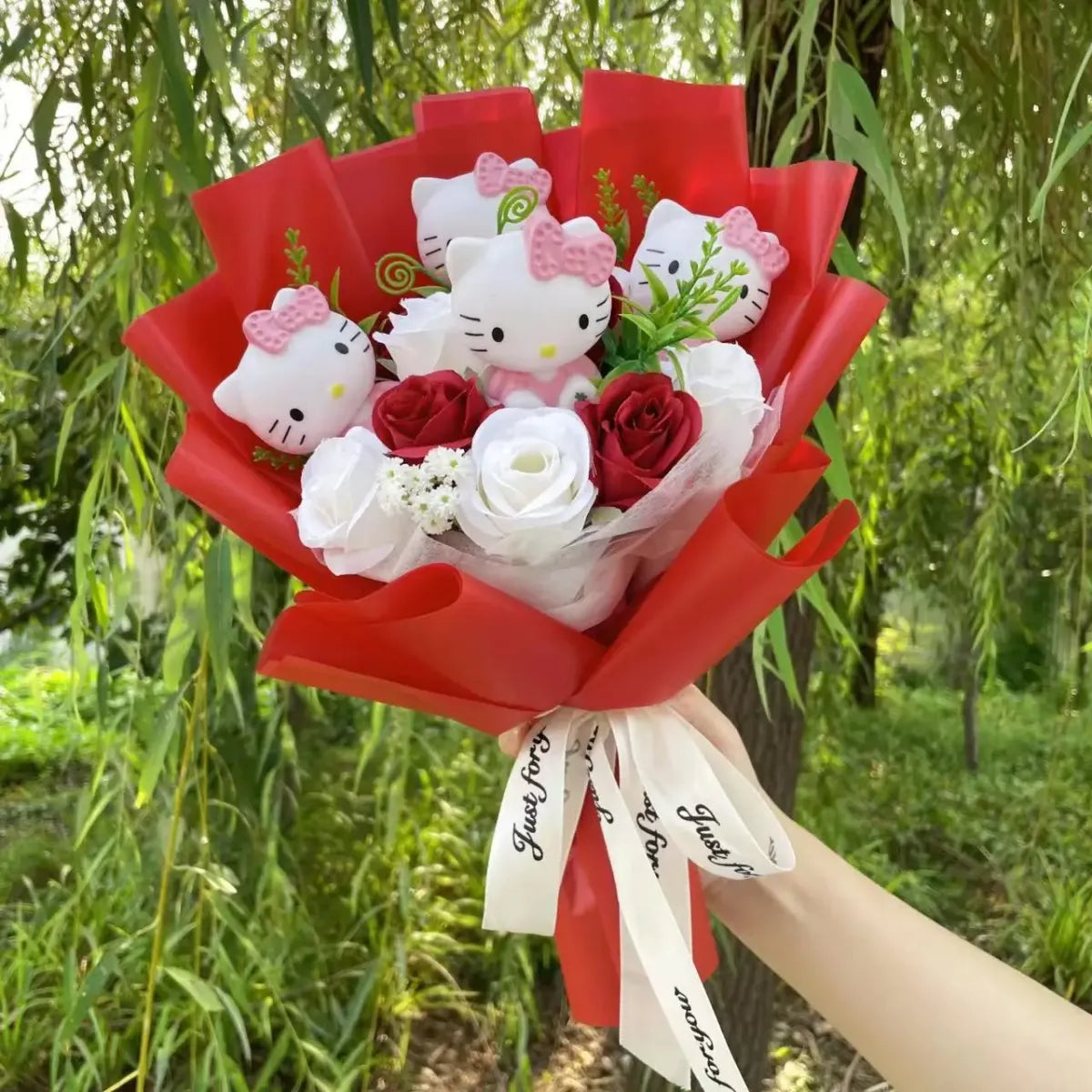 Hello Kitty Sanrio Character Bouquet – Kawaii Gift for Valentine’s, Birthday