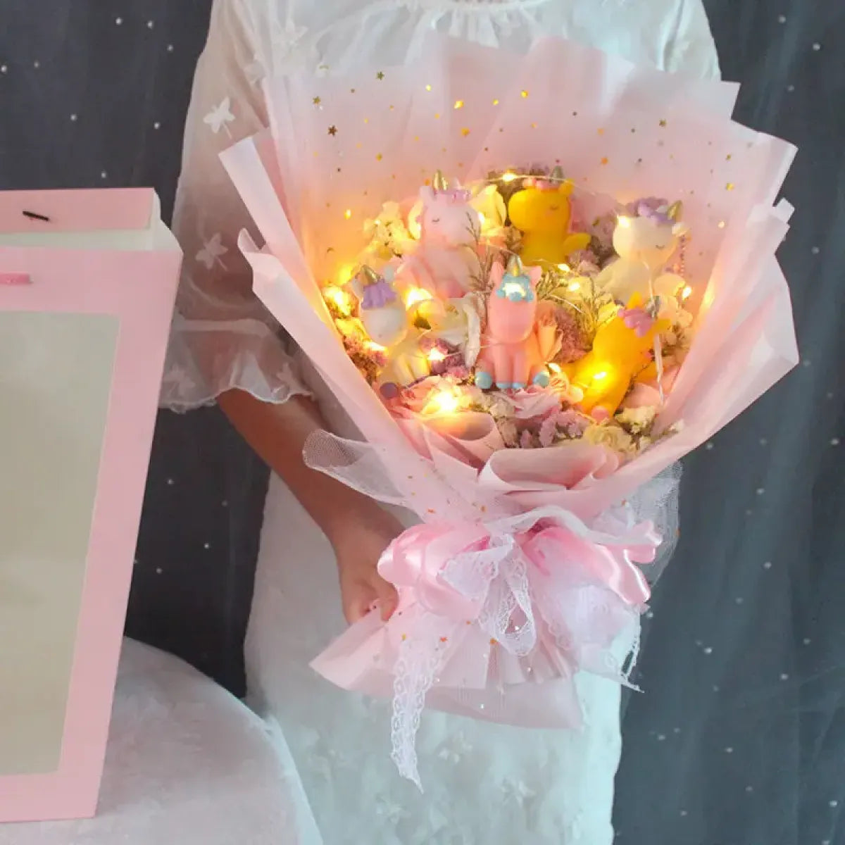 LED Light Hello Kitty Bouquet - My Melody, Cinnamoroll, Kuromi Edition