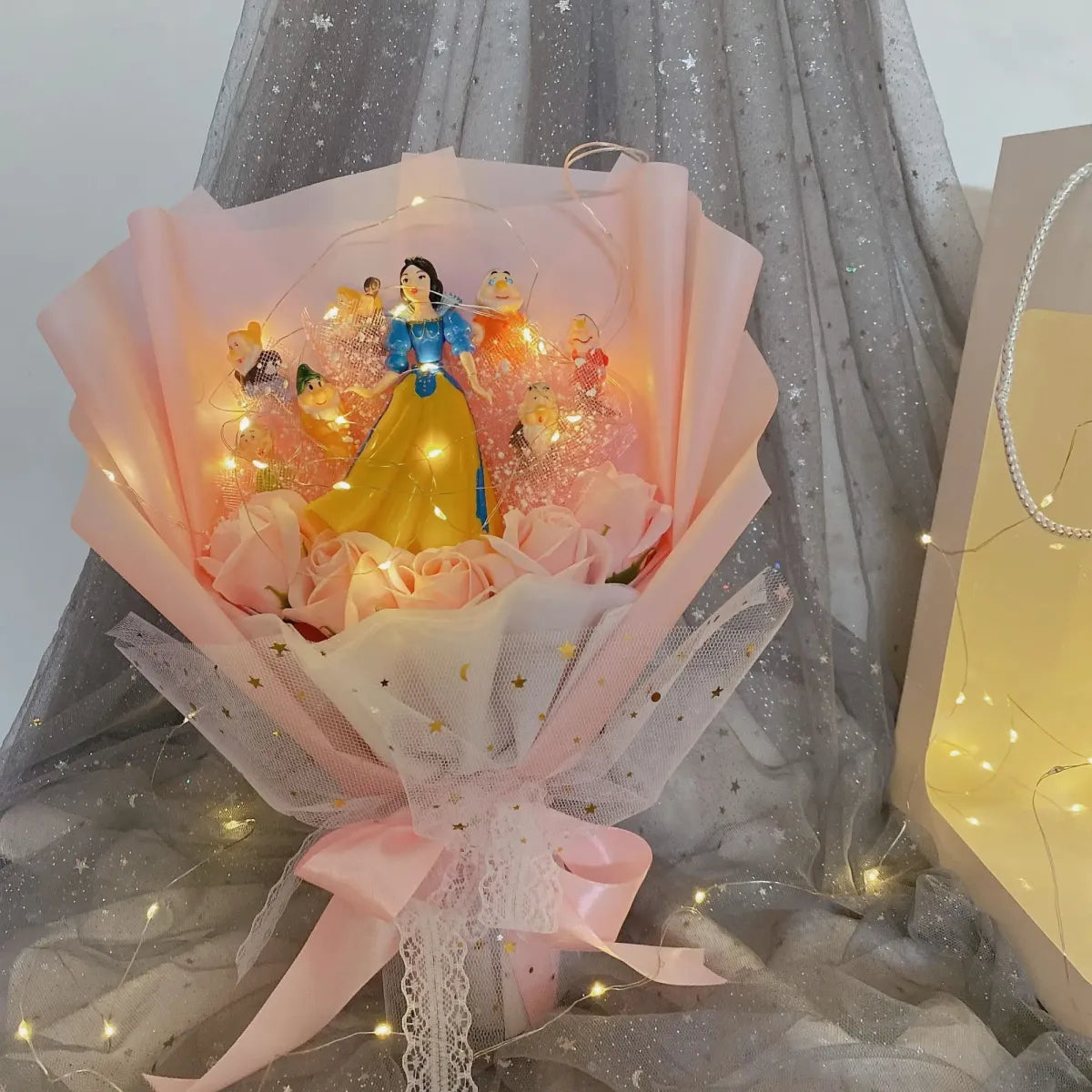 LED Light Hello Kitty Bouquet - My Melody, Cinnamoroll, Kuromi Edition
