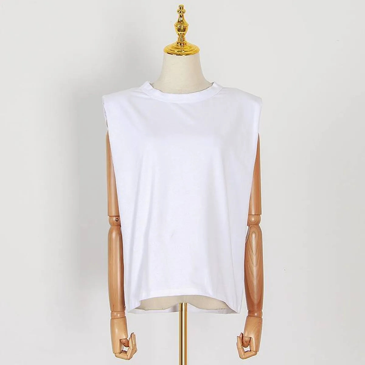Padded Shoulder Sleeveless Tee