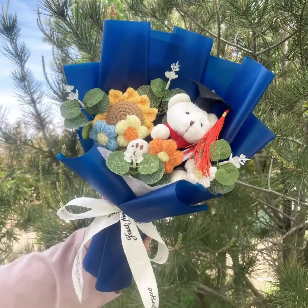 Kawaii Graduation Plush Bouquet – Cartoon Bear & Sunflower Gift Set