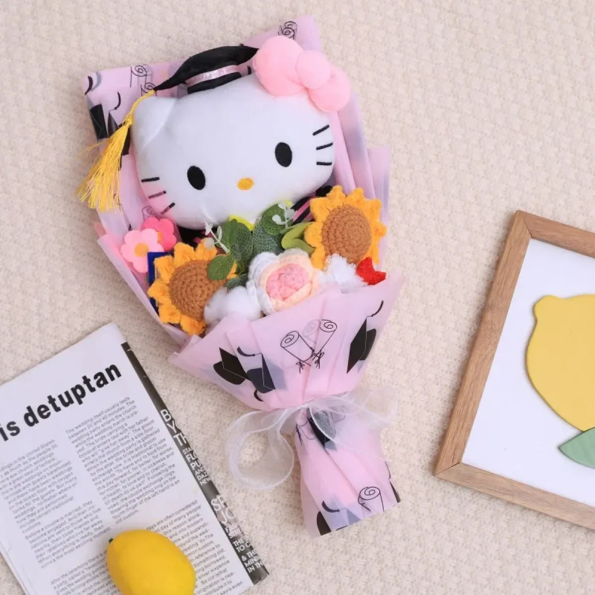 Kawaii Hello Kitty Graduation Plush Bouquet – Crochet Flowers Valentine Gift