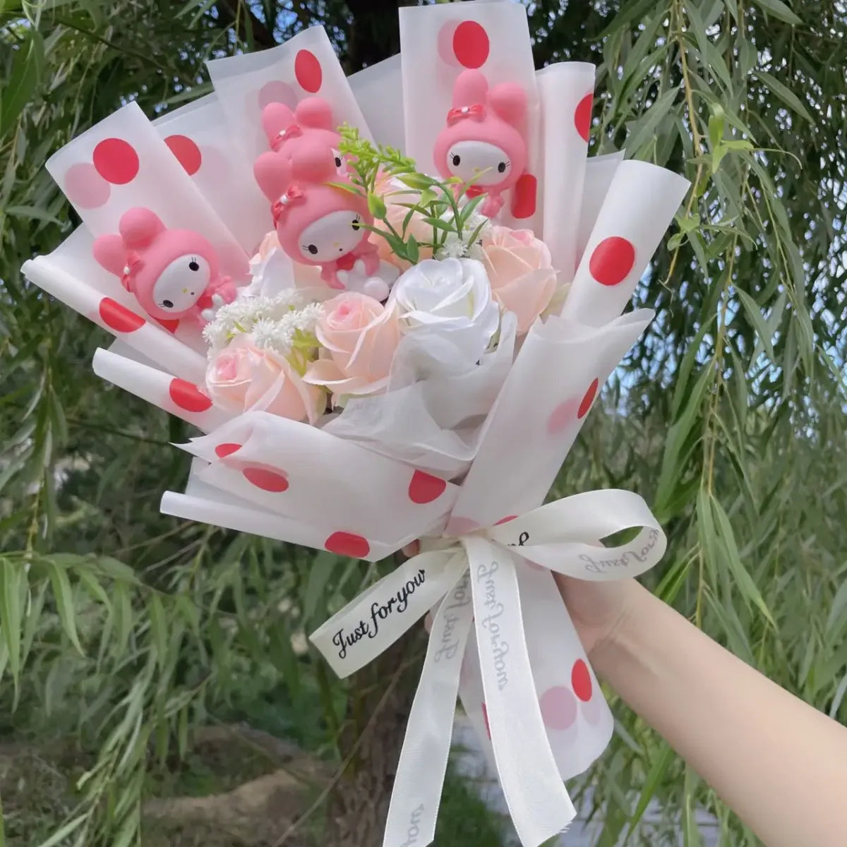 Kawaii Hello Kitty Plush Bouquet – Sanrio Flower Gift for Birthdays