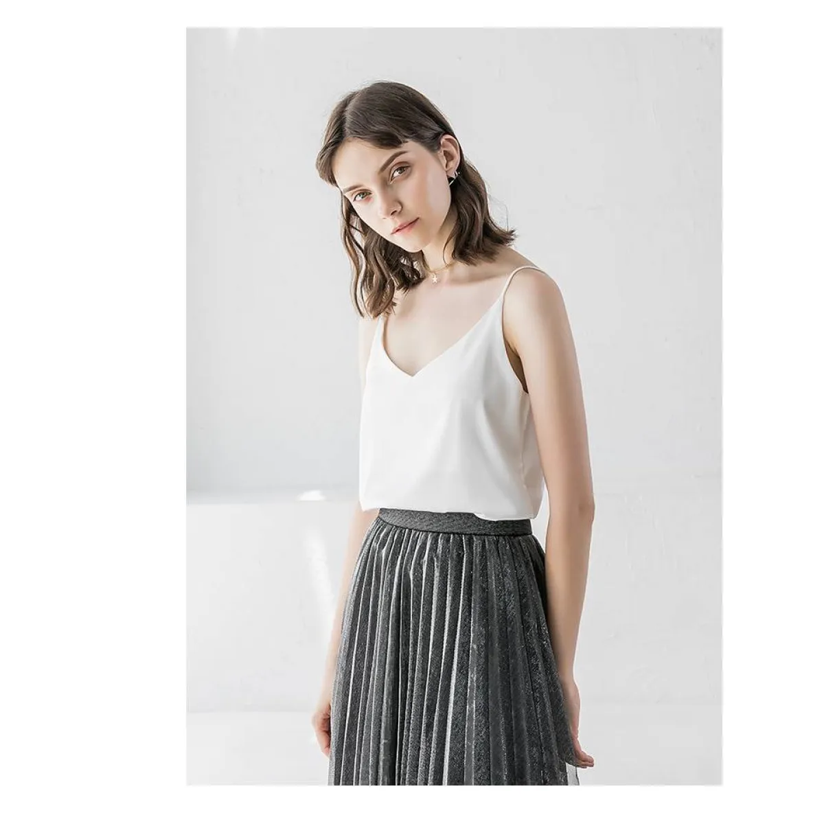 Sleeveless V-Neck Tops