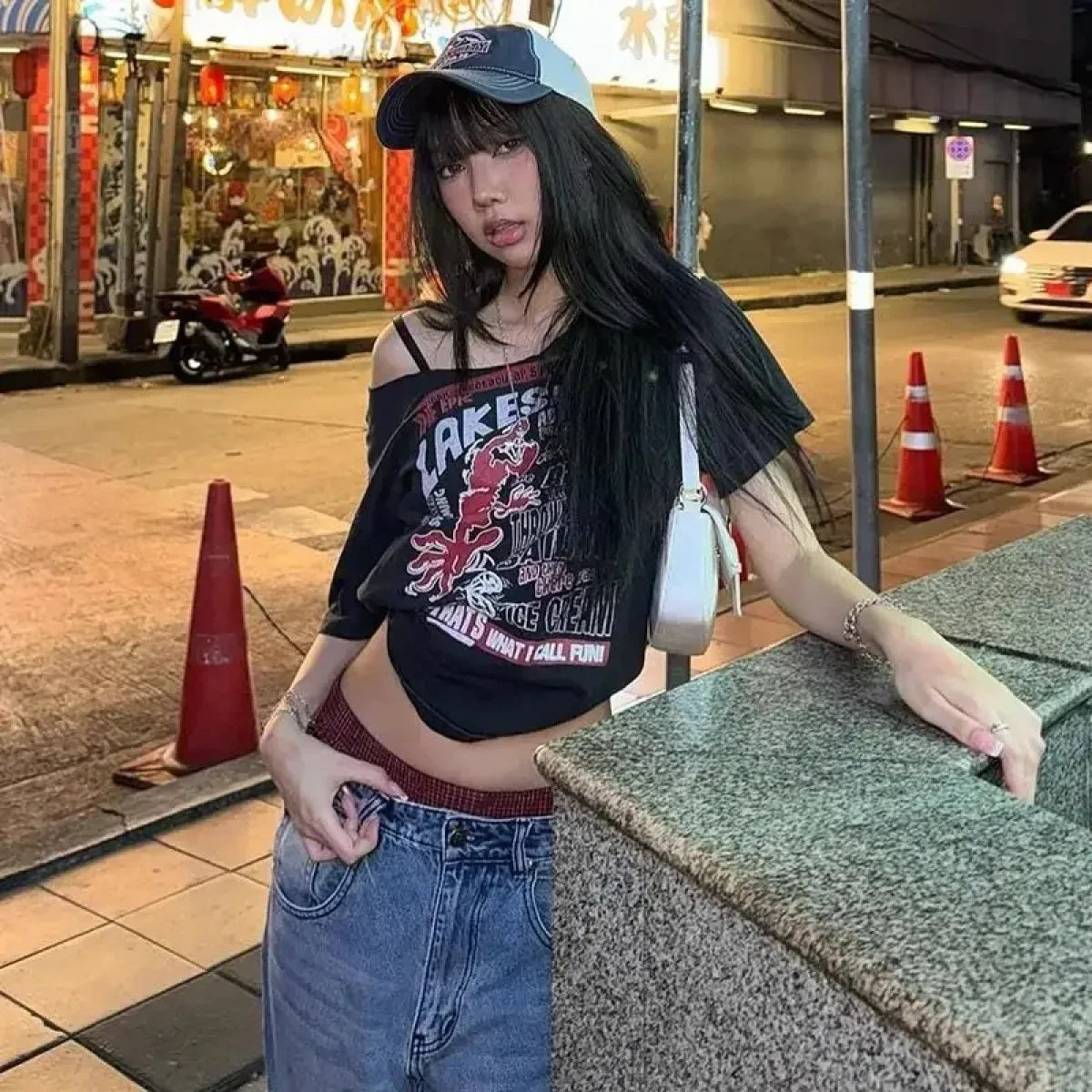 Black Off-Shoulder Graphic Tee – Y2K Grunge Punk Harajuku Crop Top