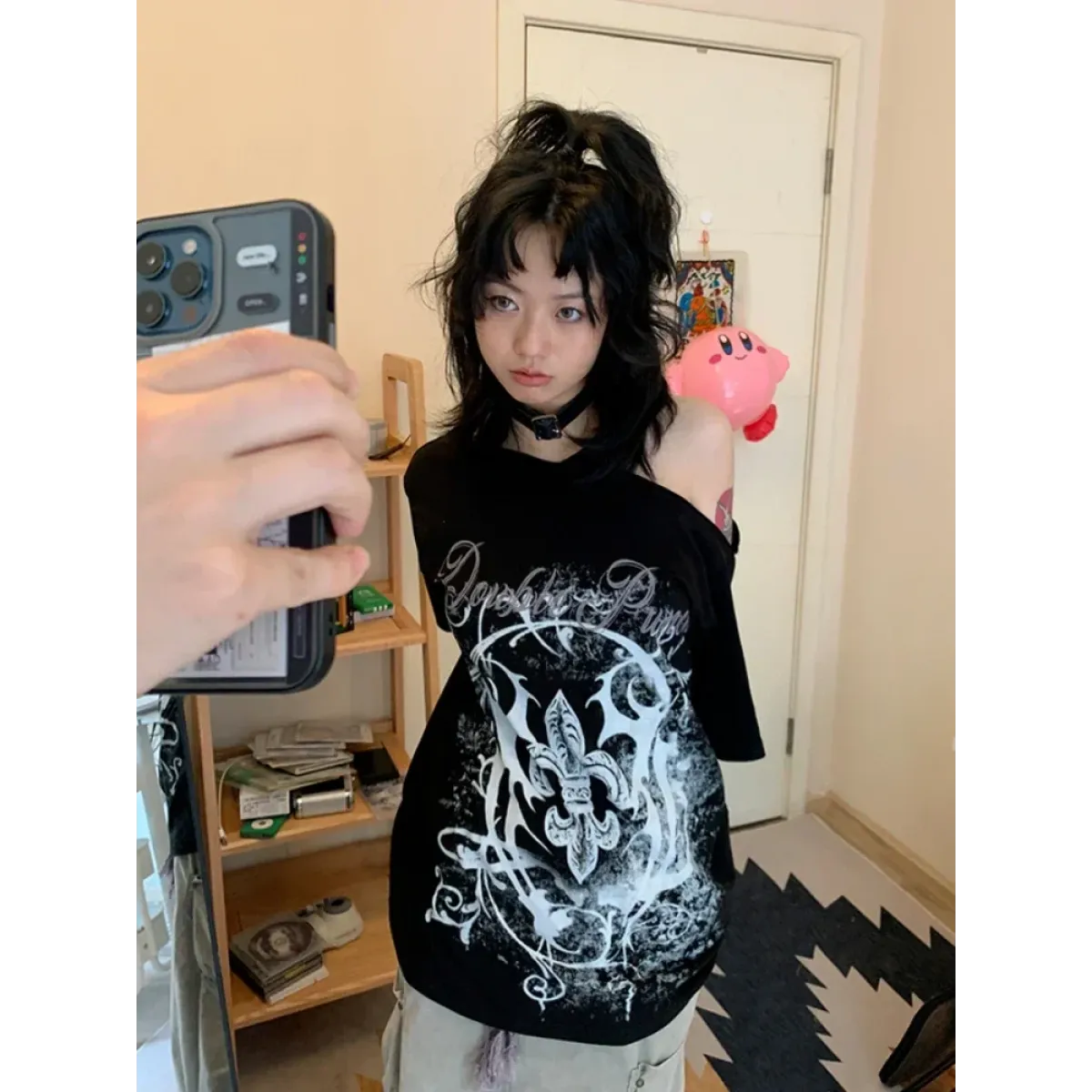 Black Gothic Print T-Shirt – Off-Shoulder Y2K Grunge Tee