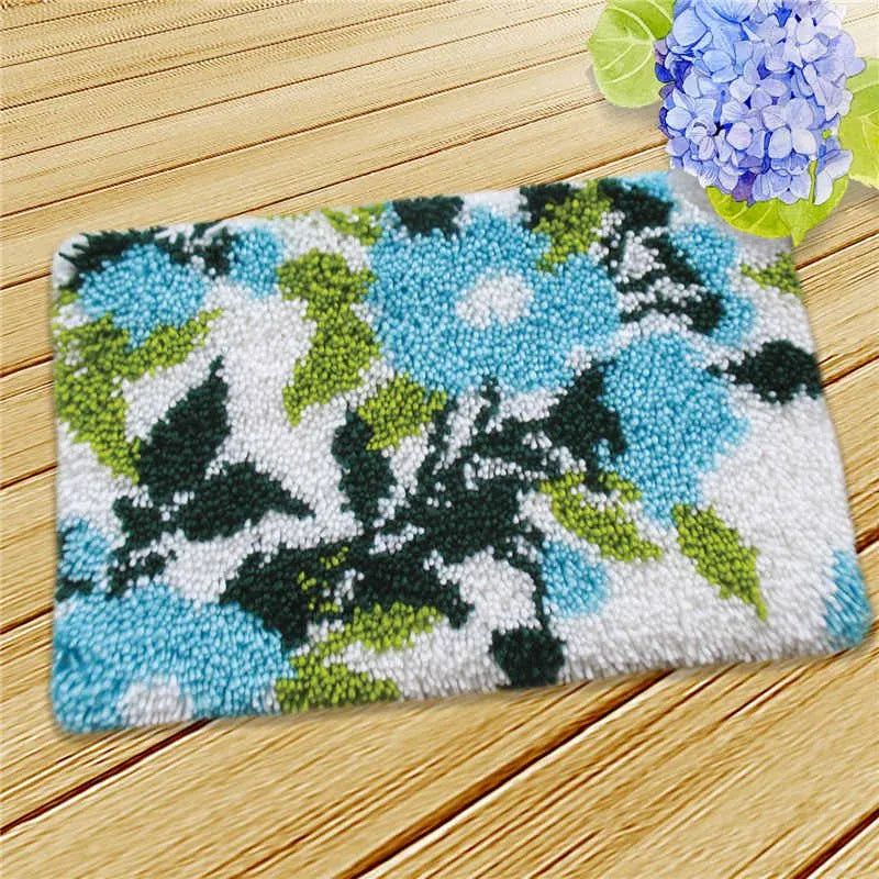 New Decorative Flower Carpet Crocheting Kit DIY Cushion Carpet Flower Latch Hook Rug Kit Needlework Crocheting Embroidery