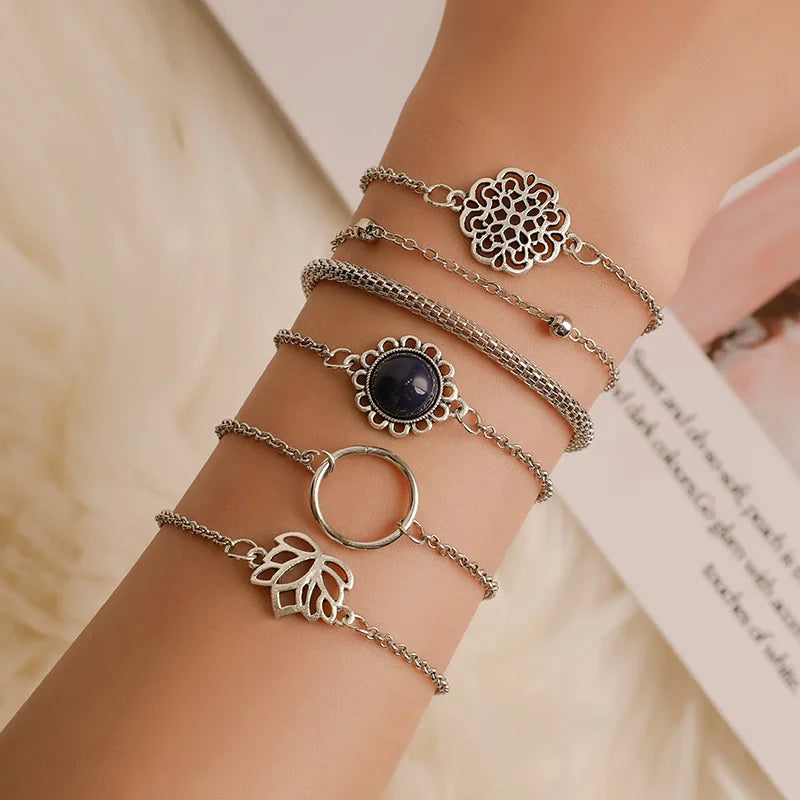 5pcs/set Bohemia Shell Moon Charm Bracelet set For Women Heart Geometric Black Beads Chain Bangle Girls Fashion Jewelry Gift