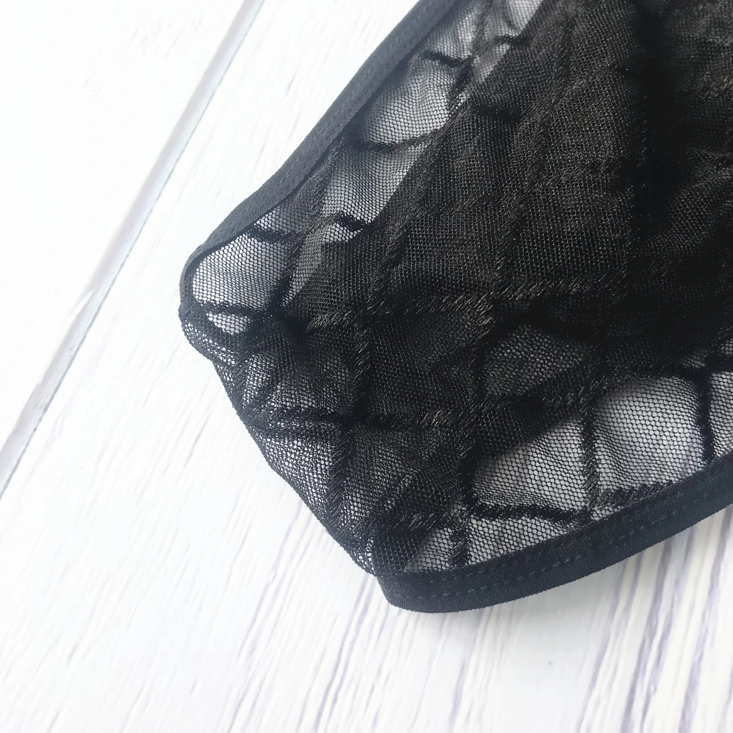 Black Sexy Men's Underwear Briefs Men Fishnet Transparent Briefs Low-waist Perspective Net Yarn Grid Men Briefs Gay Underwear