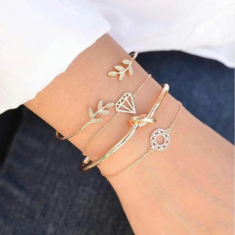 5pcs/set Bohemia Shell Moon Charm Bracelet set For Women Heart Geometric Black Beads Chain Bangle Girls Fashion Jewelry Gift