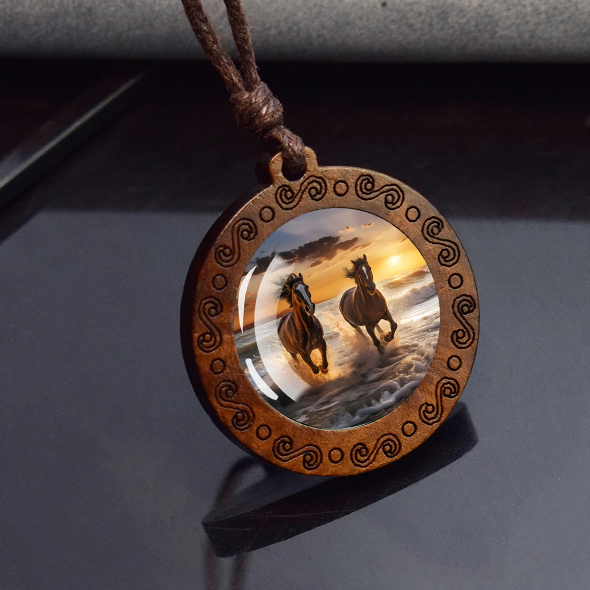 Horse Necklaces White Brown Horse Galloping Glass Dome Vintage Wooden Pendant Rope Chains Necklace Women Men Goth Jewelry Gift