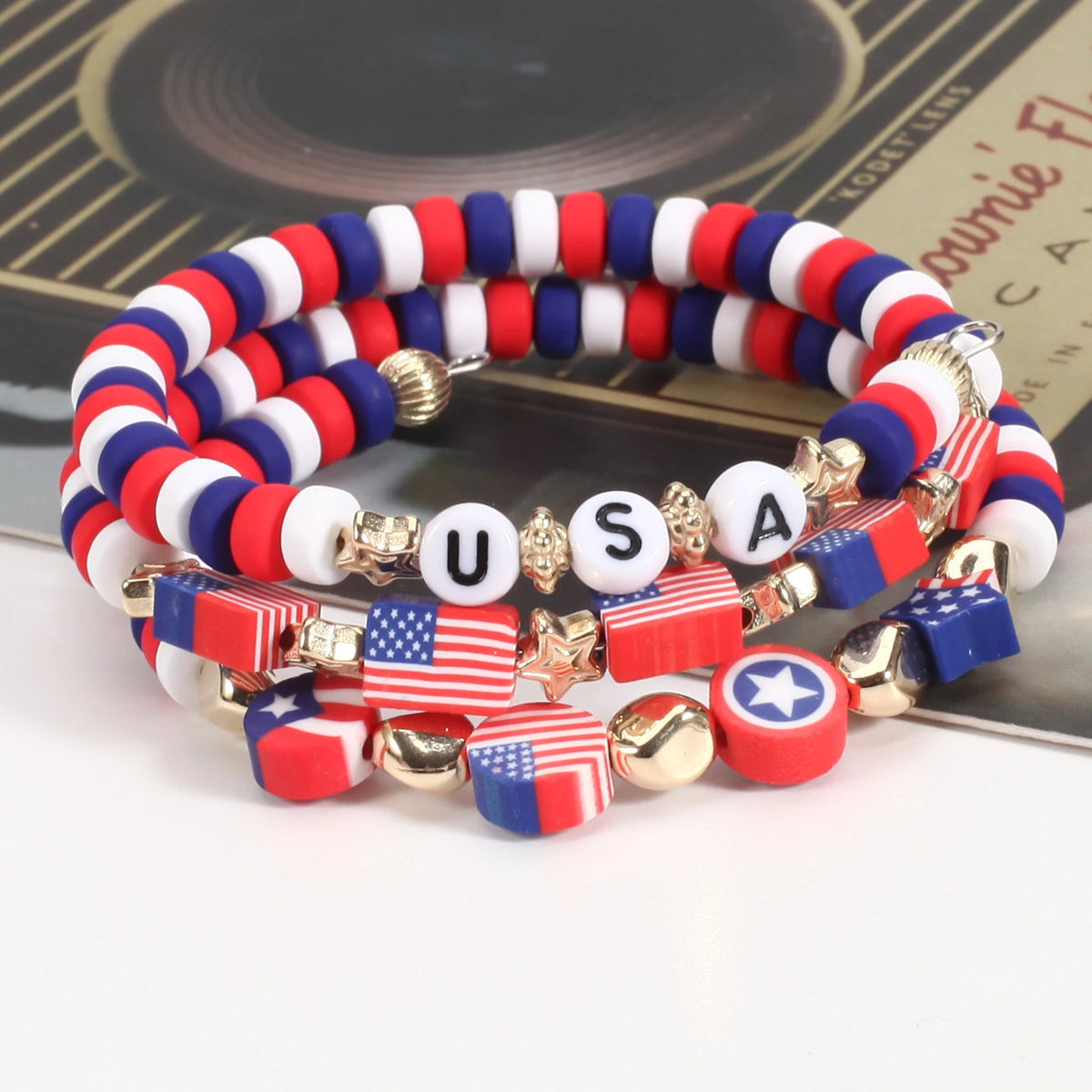 Patriotic Bracelets 4th of July Beaded Stretch Bracelets for Women American Flag Charm Bracelets Independence Day Accessory