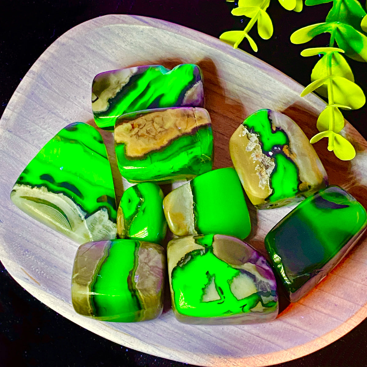2PCs Volcanic Agate Stone-UV Fluorescent,Irregular Shape,Stone Collections,Excellent Gifts,Family And Friends Gift,DIY Decor