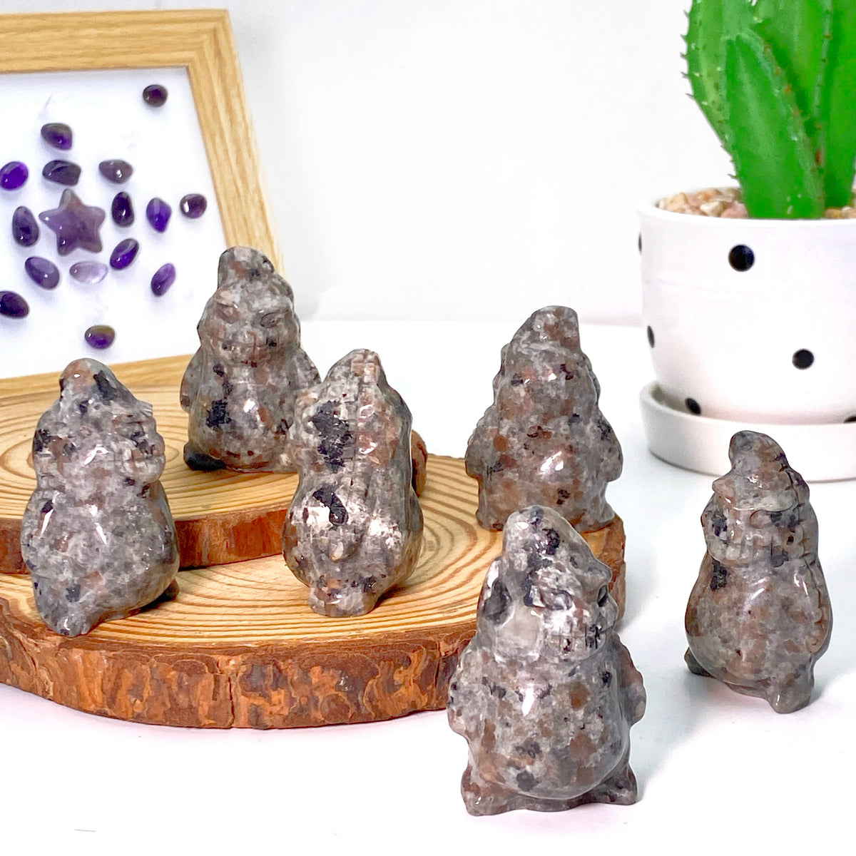 1PC Yooperlite Clown Figurines-UV Fluorescent,Stone Collections,Ideal for Halloween,Christmas,Easter,Graduation Gifts,Room Decor