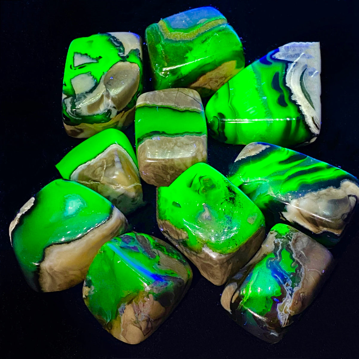 2PCs Volcanic Agate Stone-UV Fluorescent,Irregular Shape,Stone Collections,Excellent Gifts,Family And Friends Gift,DIY Decor