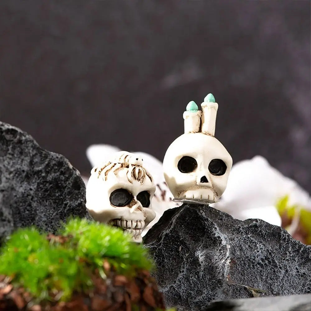 Mini Halloween Miniature Figurine Spider Bat Candle Skull Cartoon Scary Rabbit Statue Halloween Pranky Prop Desktop Knick-knack