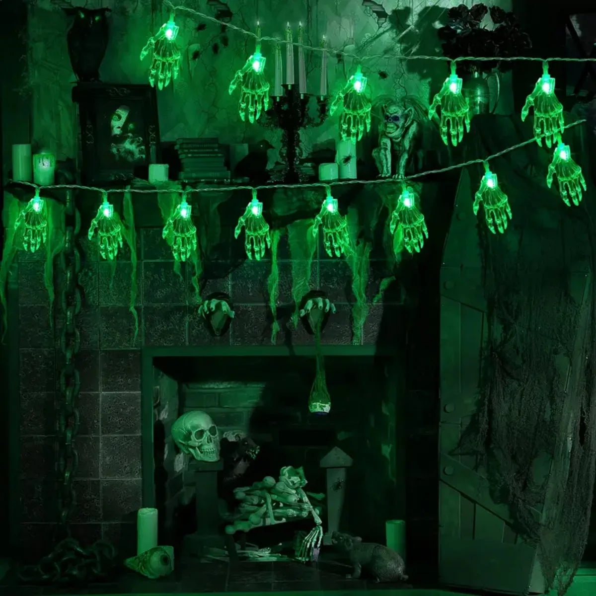 1pc 20LED Halloween Skeleton Hand Battery Powered String Light Horrible Atmosphere Skull Hand Lamp For Home Patry Yard Decor