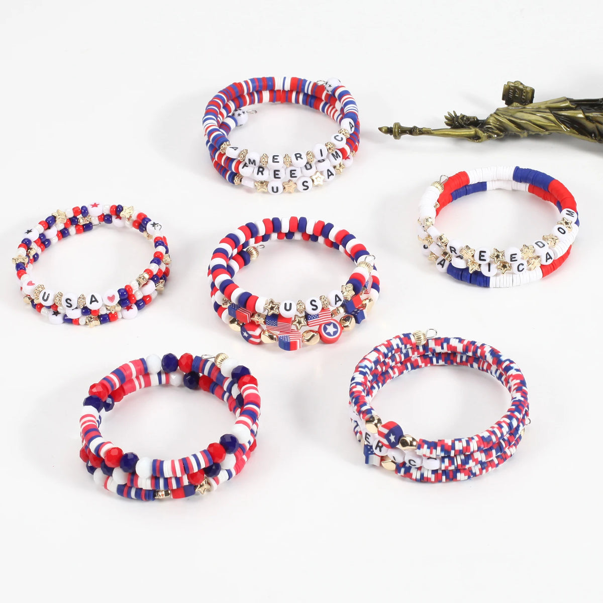 Patriotic Bracelets 4th of July Beaded Stretch Bracelets for Women American Flag Charm Bracelets Independence Day Accessory