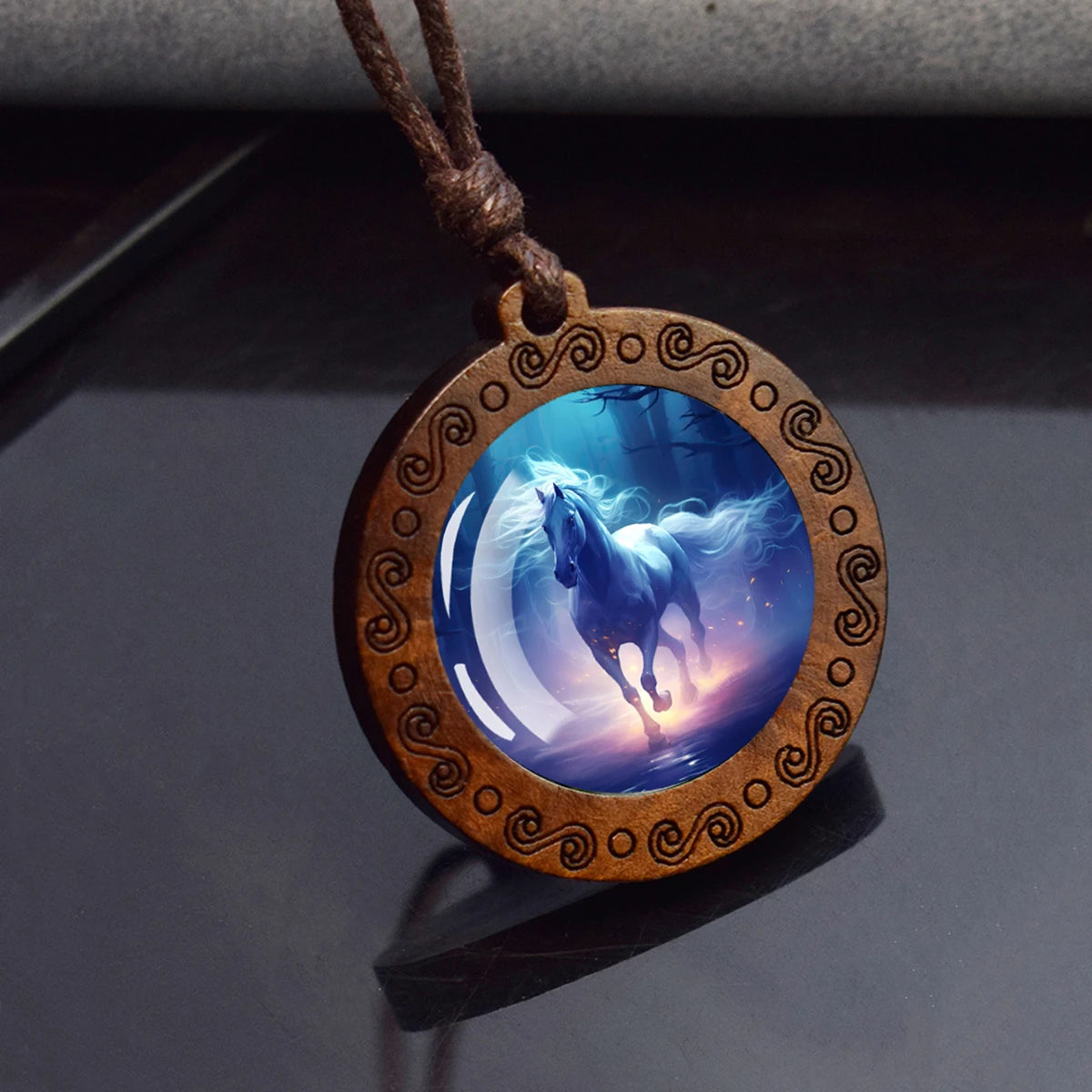 Horse Necklaces White Brown Horse Galloping Glass Dome Vintage Wooden Pendant Rope Chains Necklace Women Men Goth Jewelry Gift