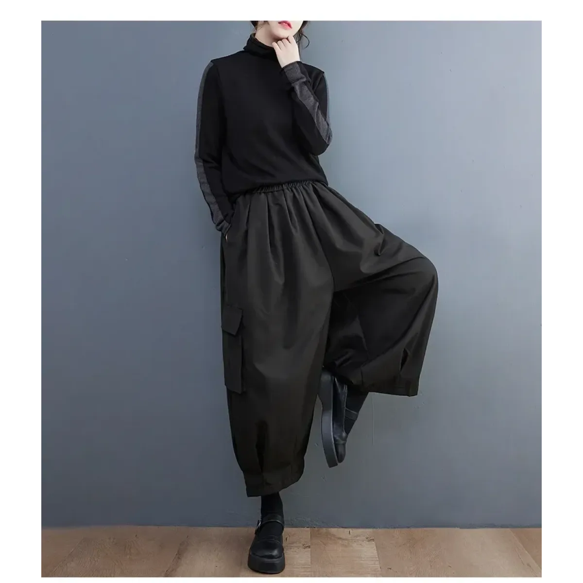 Oversized Cargo Pants – High Waist, Loose Fit with Pocket Details