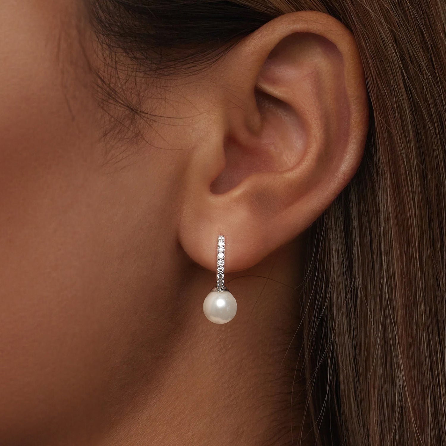 925 Sterling Silver Moissanite 0.15 Carat Earrings with Quality Shell Pearl for Women