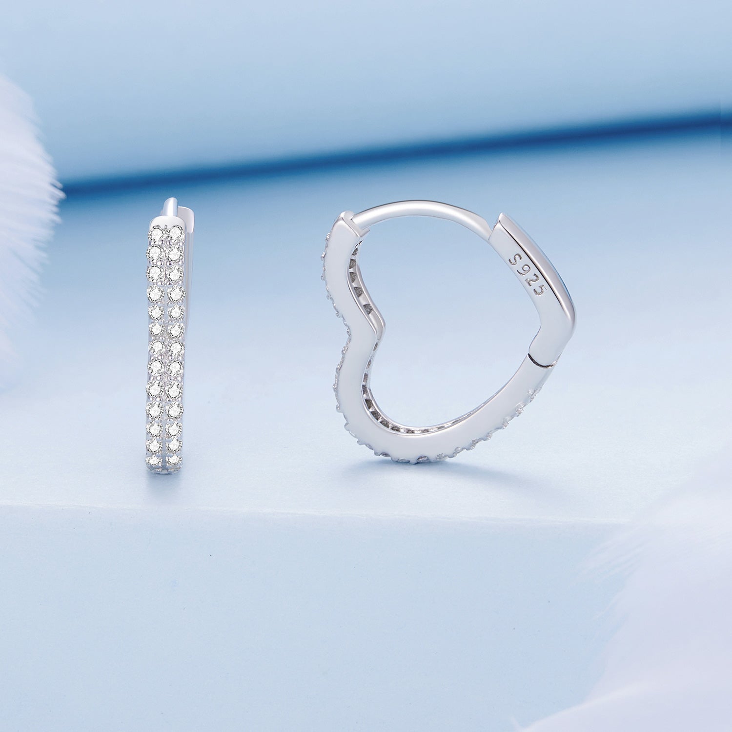 925 Sterling Silver Earrings with Cubic Zirconia in Platinum Finish